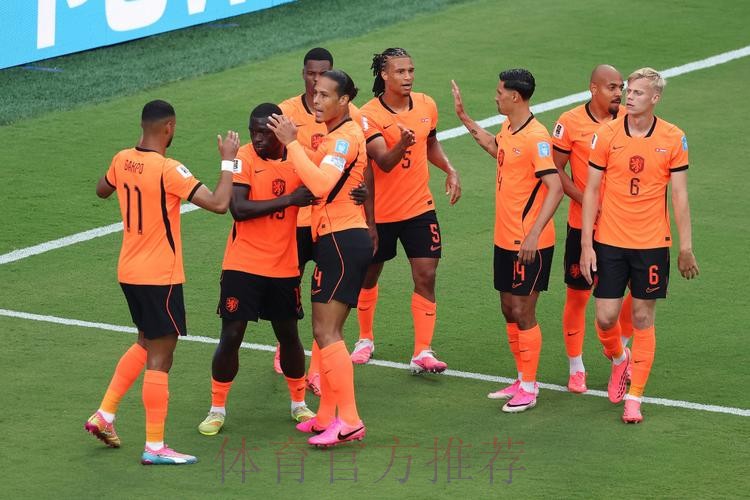 荷兰3-1送突尼斯3连败 头名出线后1/16决赛战摩洛哥 开场7分钟2球